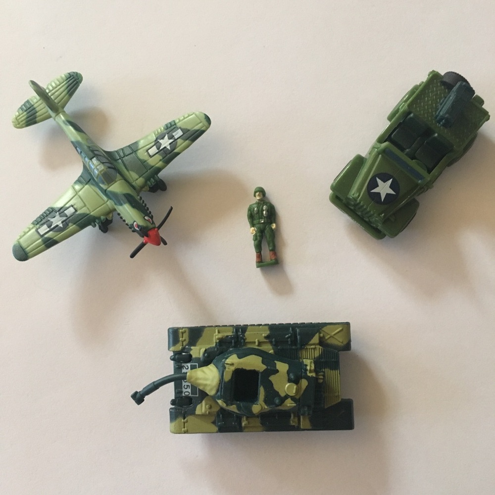 GI Joe Battle Battalion Asst #1  MicroVerse Micro Play Tank Plane Jeep GI Joe
